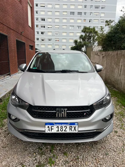 Fiat Cronos 1.8 16v Precision