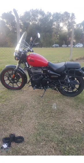 Royal Enfield Meteor 350 - Igual A Nueva Con Accesorios!