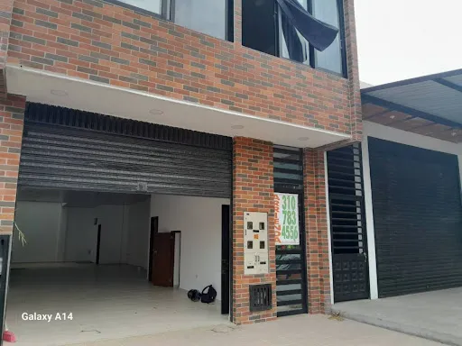 Locales En Arriendo La Madrid 462-1004