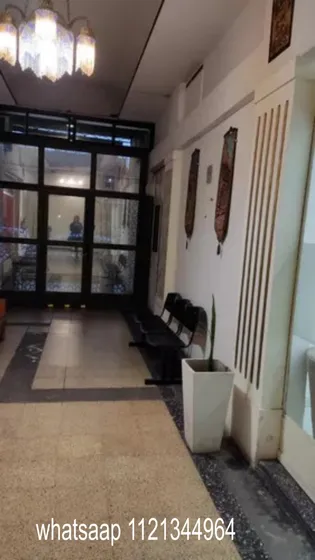 Local Castelar Sin Garantía-en Galería Cerrada $230 Mil.  13m2- Baño En Galería. Dueño Directo. A Dos Cuadras Estación De Trenes. Sin Garantía Propietaria Ni Bono De Sueldo