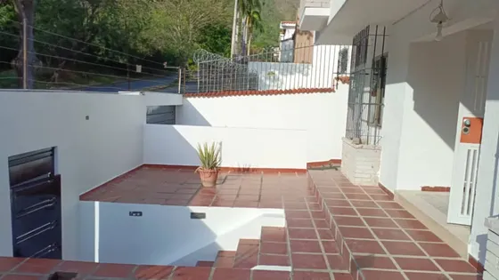 ( Sólo Clientes) Lcu- Alquila Casa Urb Trigal Centro- Valencia-carabobo
