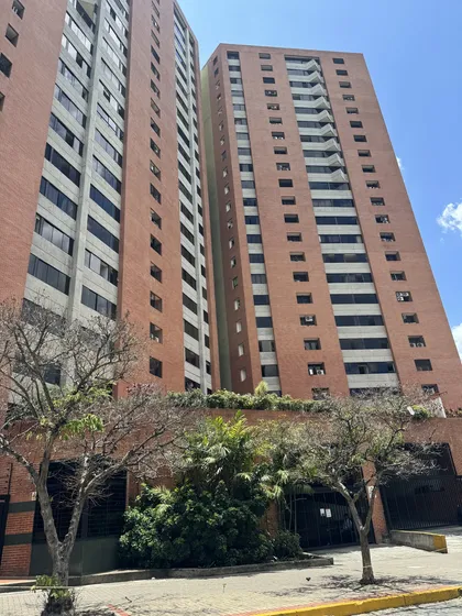 Apto 65mts Conjunto Residencial Plaza Jardín, Colegio De Ingenieros Piso Bajo
