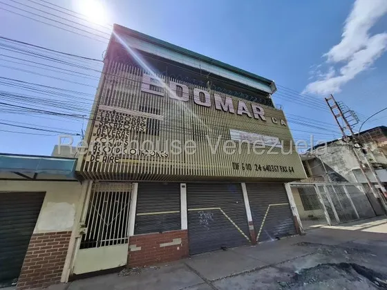 En Venta Edificio En Avenida Miranda Oeste  Maracay Db 25-12253