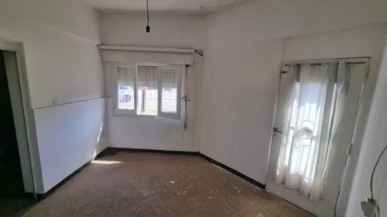 Venta Casa 2 Dormitorios En Planta Baja Tiro Suizo