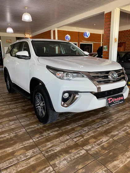 Toyota Sw4 2.7 Srv 7l 4x2 Flex Aut. 5p