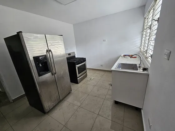 Casa-local En Alquiler Para Fines Comerciales