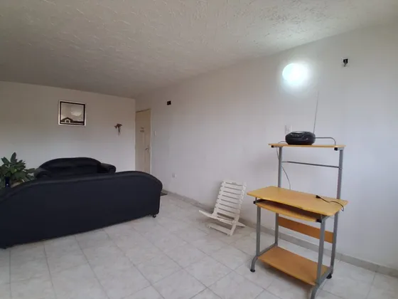 Leandro Araque Inzitu Realtors Ofrece Y Promociona La Venta De Un Apartamento De Oportunidad Ubicado En Residencia. Narayola 1, La Moriya 1.turmero Edo Aragua 