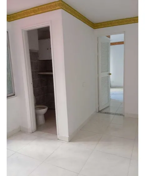 Se Vende Oficina Amplia En El Centro, Excelente Ubicacion