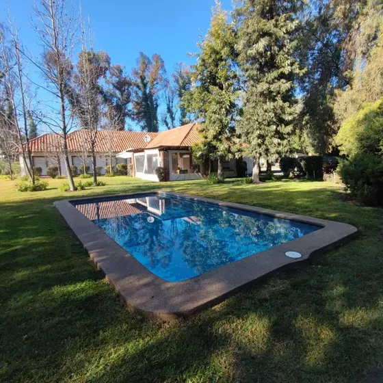 Se Arrienda Casa En Exclusivo Condominio En Chicureo