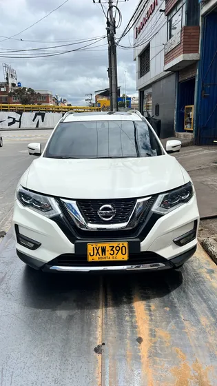 Nissan X-trail 2.5 Exclusive