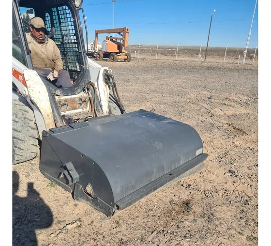 Barredora Para Minicargador Marca Bobcat