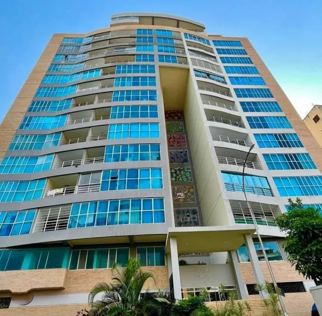 Se Vende Apartamento Con Planta Electrica Total Y Financiamiento