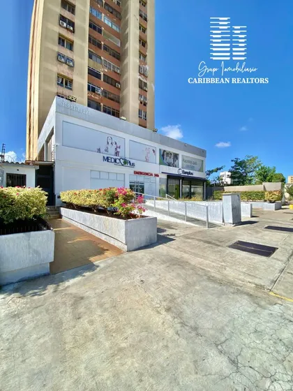 En Venta Amplio Apartamento Para Remodelar Ubicado El Edif Torre Plaza En La Av. 4 De Mayo. Porlamar 
