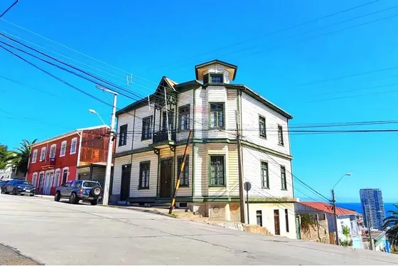 Se Vende Gran Casona Con Viviendas Interiores
