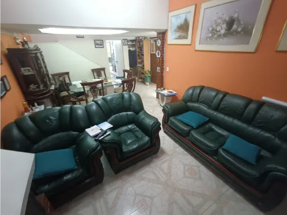 Casa En Venta En Marsella Kennedy