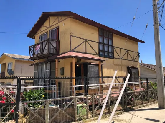 Casa En Venta En El Quisco