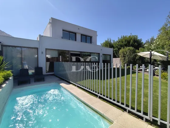 Casa En Arriendo Chamisero Chicureo Colina