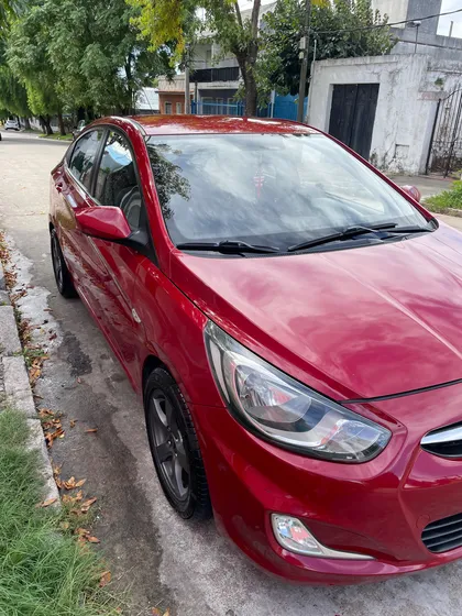 Hyundai Accent 1.4 Cvvt Gl Full Sedan