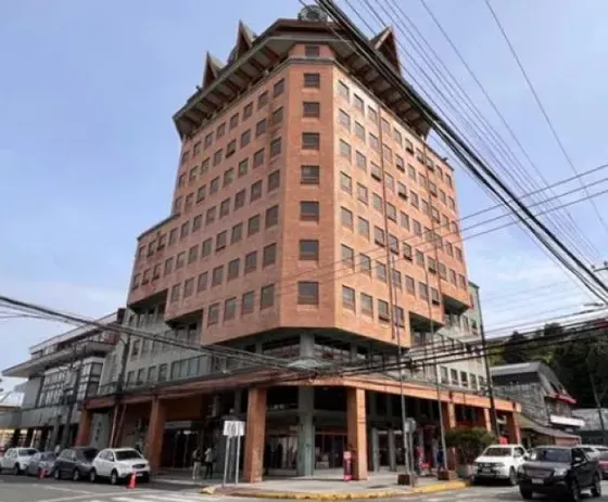 Oficina Con 4 Privados Y Recepcion - Centro De Puerto Montt