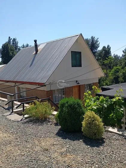 Parcela Venta En Parral 2 Cabañas A Pasos Termas De Catillo