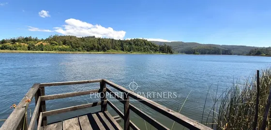 Hermosa Parcela Con Borde Río Angachilla