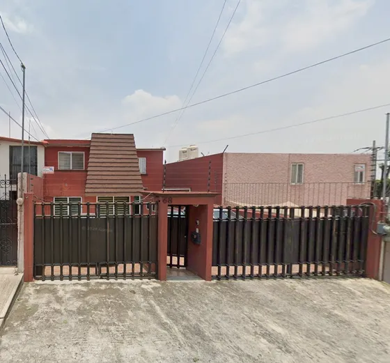 Venta De Casa Con Gran Patio En Colonia Lomas De San Mateo, Naucalpan