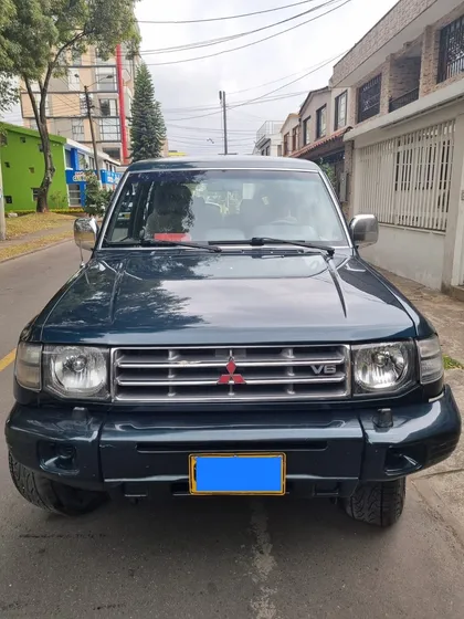 Mitsubishi Montero 3.5 V6