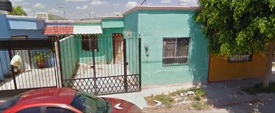 Casa En Remate Bancario En La Posta, Cerrada Quintas Lerdo Ii, Lerdo, Durango