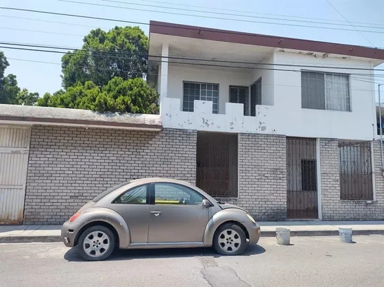 Casa En Venta En Azteca, Gpe.