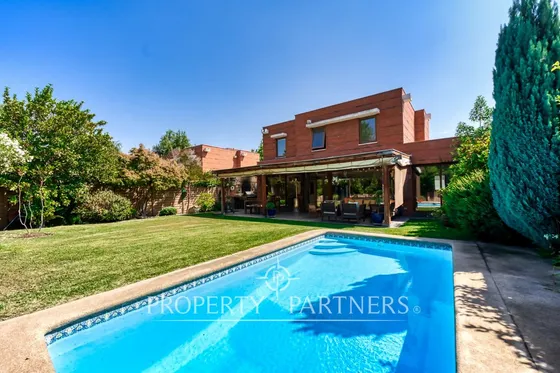 Linda Casa En Condominio
