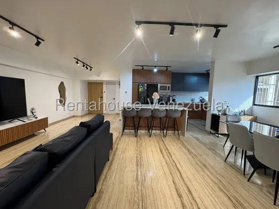 Apartamento En Venta En El Paraíso 25-19106