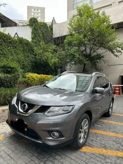 Nissan X-trail 2.5 Exclusive 2 Row Mt