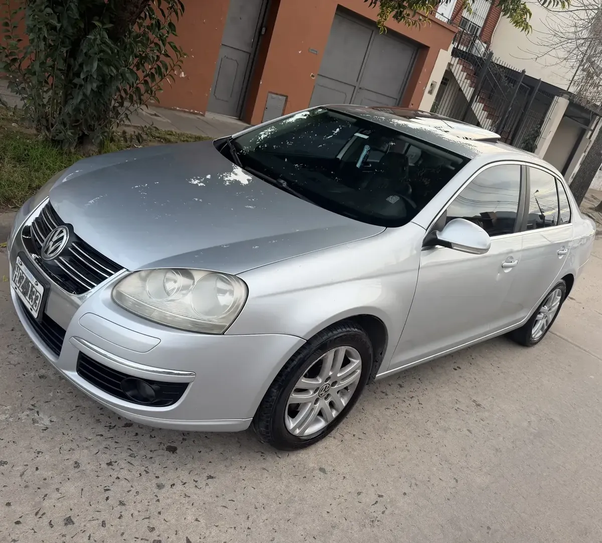 Volkswagen Vento 2.5 Luxury Wood