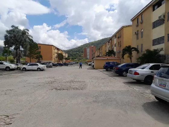 Grey Zuloaga Y Javier Philip Inzitu Realtors  Venden Apartamento En Residencias Manantial Naguanagua  Carabobo Venezuela