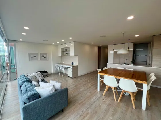 Apartamento En Arriendo En Molinos Norte. Cod A23901