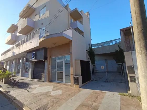 Departamento De 3 Ambientes En Santa Teresita