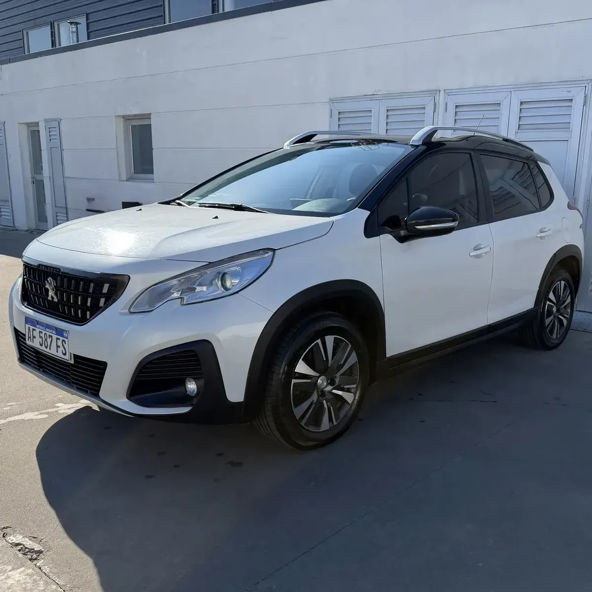 Peugeot 2008 1.6 Feline