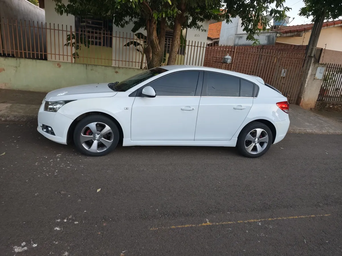 Chevrolet Cruze Sport 2014 1.8 Lt 5p — foto 2