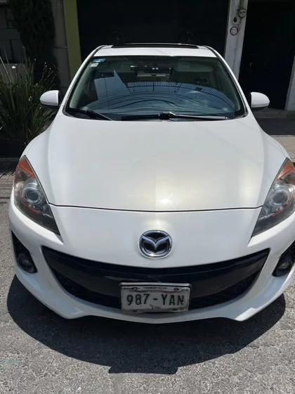 Mazda 3 Sedan