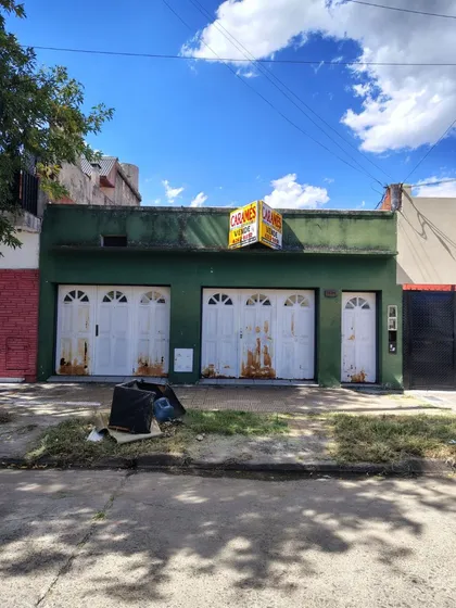 Oportunidad! Casa De 3 Ambientes C/ Doble Cochera¡exc. Ubic!