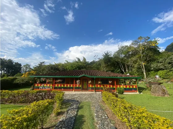Finca En Fredonia (marsella)