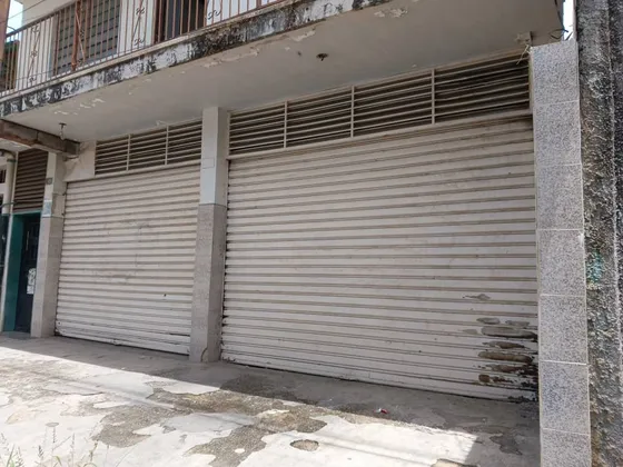 Global Vende Local Comercial En Obra Gris, Calle Jacinto Lara  Guacara