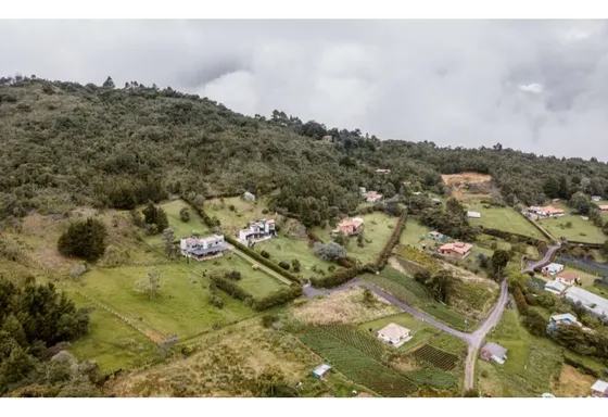 Venta De Moderna Casa Independiente En Santa Elena, Vereda  El Plan.