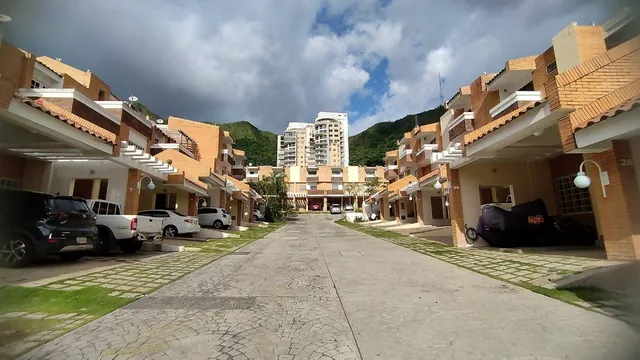 Townhouse En Monte Plata Trigal Norte Planta 100% Y Pozo
