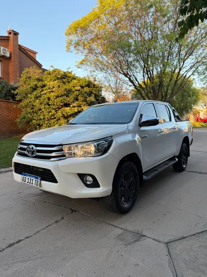 Toyota Hilux Pick-up 2.8 Cd Srv 177cv 4x2