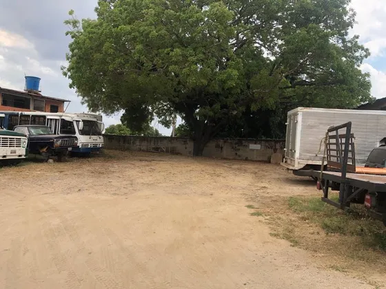 Ligia Guardia Vende Terreno En La Candelaria, Valencia. Estado Carabobo.   Plt-224