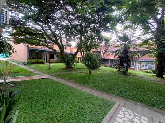 Casa En Arriendo Belén La Mota Medellín