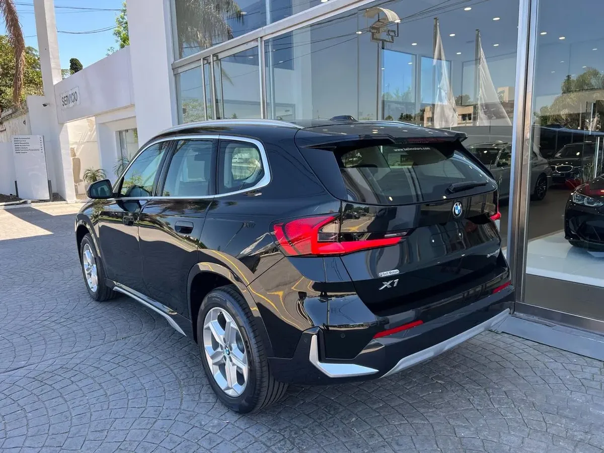 BMW X1 BMW X1 18i Okm 2026 - Black Edition65555358638337123