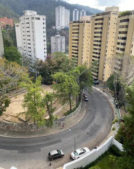 Apartamento En Venta En La Urbanizacion Manzanares, Municipio Baruta, Caracas.