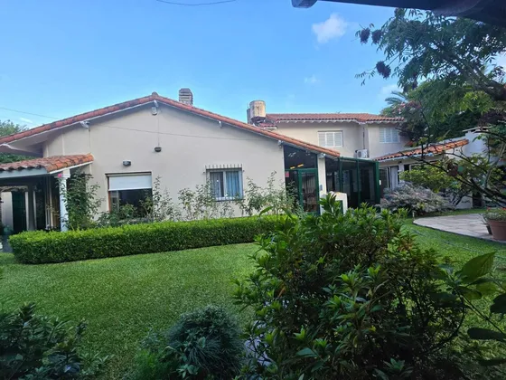 Casa En Venta En, Martínez, San Isidro